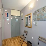 Bezo1 Apartment Split