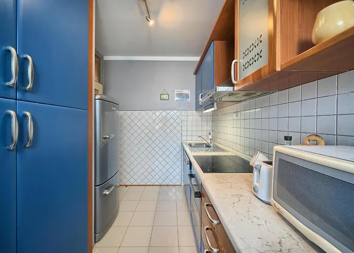 Apartament Bezo1 *