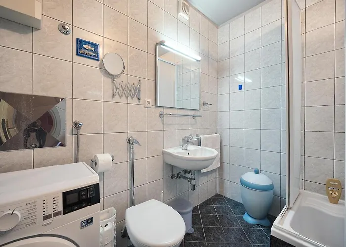 Apartament Bezo1 *
