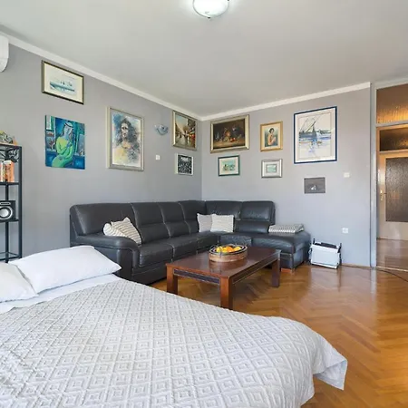 Bezo1 Apartman *